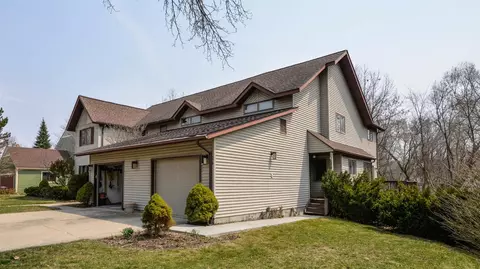 576 Glendale Cir, Ann Arbor, MI 48103 photo 40