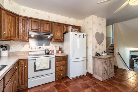 56 Tower Dr, Saline, MI 48176 photo 7