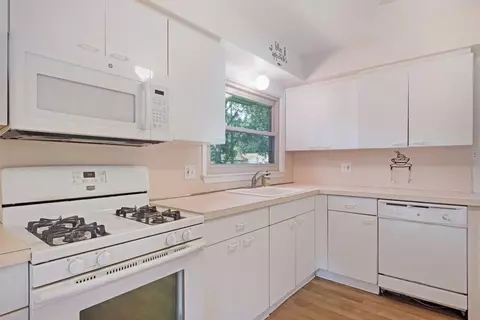 295 Willis Rd, Saline, MI 48176 photo 9