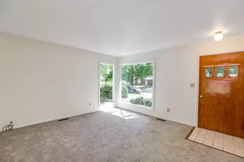 3615 Cushing Ct, Dexter, MI 48130 photo 4