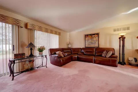 37720 Hillcrest Dr, Wayne, MI 48184 photo 18