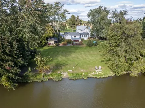 8749 N Custer Rd, Monroe, MI 48162 photo 6