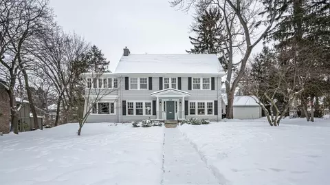 2110 Devonshire Rd, Ann Arbor, MI 48104 photo 3