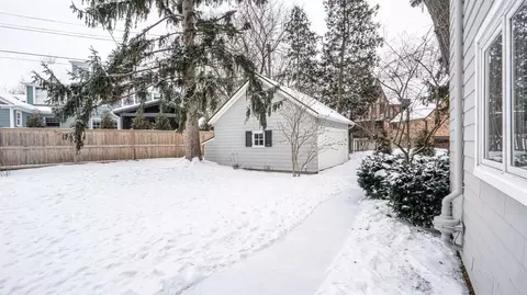 2110 Devonshire Rd, Ann Arbor, MI 48104 photo 11