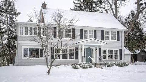 2110 Devonshire Rd, Ann Arbor, MI 48104 photo 1