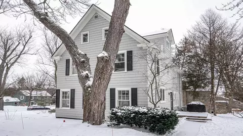 2110 Devonshire Rd, Ann Arbor, MI 48104 photo 4