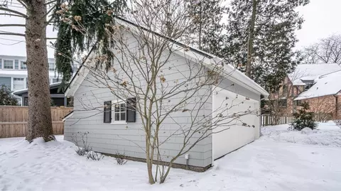 2110 Devonshire Rd, Ann Arbor, MI 48104 photo 9