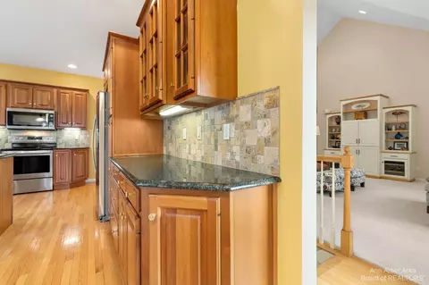 3164 Windmill Dr, Adrian, MI 49221 photo 14