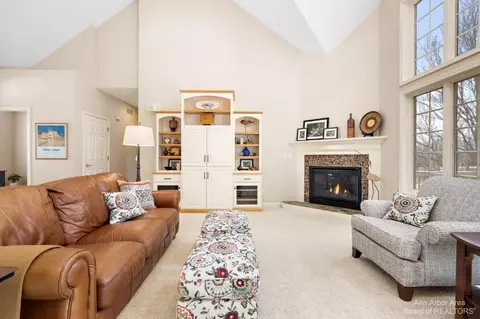 3164 Windmill Dr, Adrian, MI 49221 photo 3