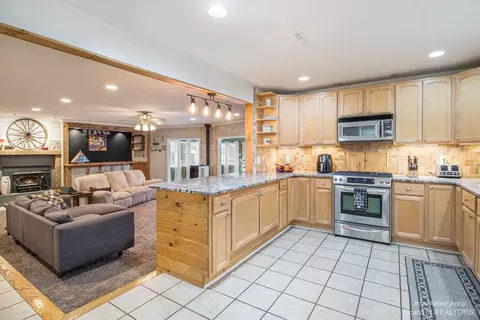 10100 Mount Hope Rd, Munith, MI 49259 photo 10