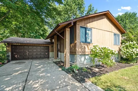 6523 Burnham Dr, Canton, MI 48187 photo 2