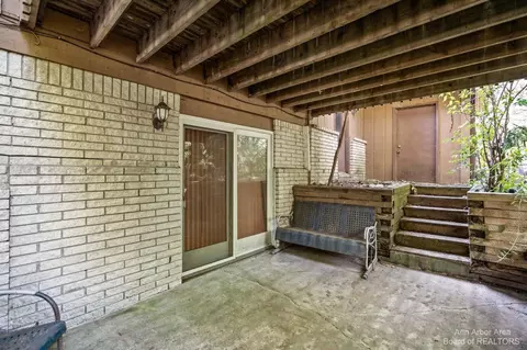 6523 Burnham Dr, Canton, MI 48187 photo 33