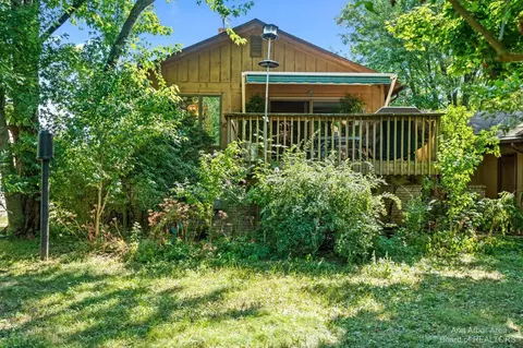6523 Burnham Dr, Canton, MI 48187 photo 37