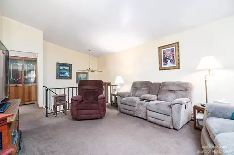 6523 Burnham Dr, Canton, MI 48187 photo 6