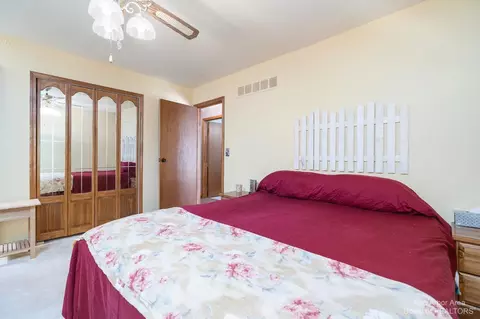 6523 Burnham Dr, Canton, MI 48187 photo 14