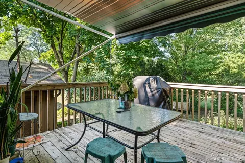 6523 Burnham Dr, Canton, MI 48187 photo 25