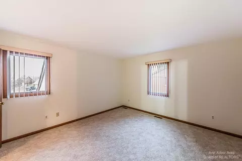 610 Echo Ct, Saline, MI 48176 photo 19
