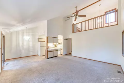 610 Echo Ct, Saline, MI 48176 photo 11