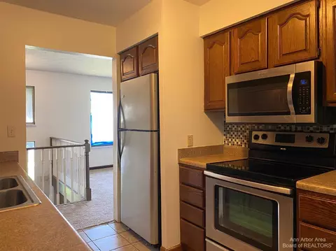 2490 Baker, Dexter, MI 48130 photo 5