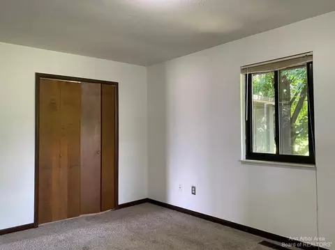 2490 Baker, Dexter, MI 48130 photo 11