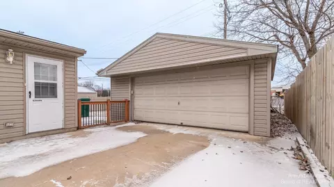 47 Tower Dr, Saline, MI 48176 photo 52
