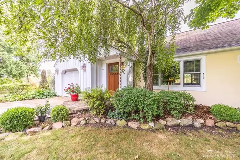 9260 Willis Rd, Willis, MI 48191 photo 3