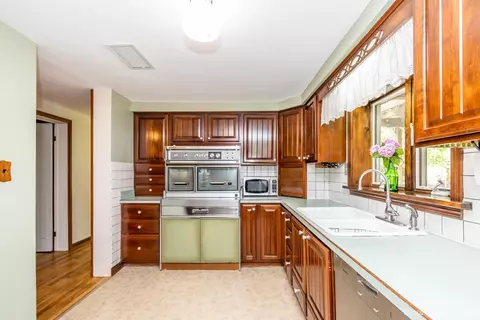 9260 Willis Rd, Willis, MI 48191 photo 7