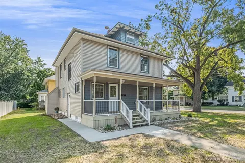 813 4th St, Jackson, MI 49203 photo 3