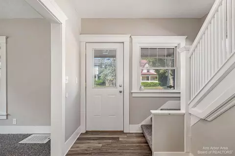 813 4th St, Jackson, MI 49203 photo 7