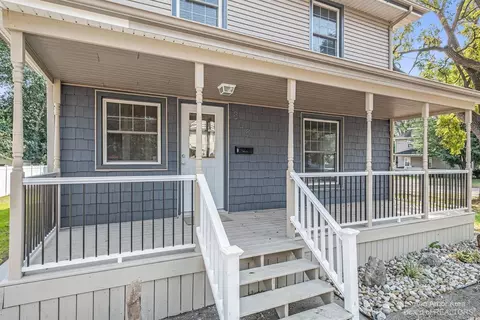 813 4th St, Jackson, MI 49203 photo 2