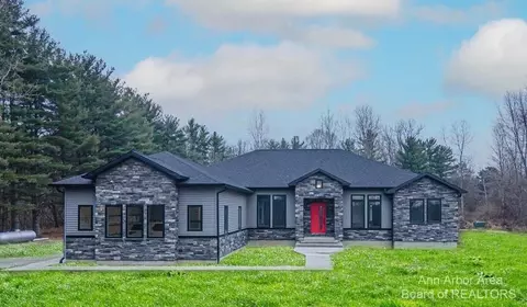 6311 Hivon Rd, Carleton, MI 48117 photo 1