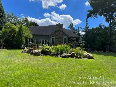 14 Riverside Ln, Saline, MI 48176 photo 9