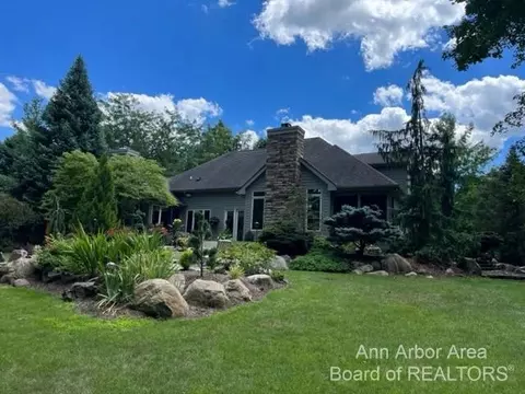 14 Riverside Ln, Saline, MI 48176 photo 4