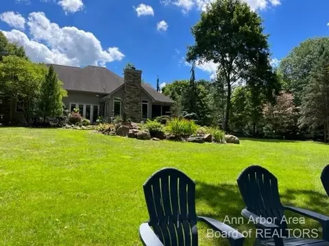 14 Riverside Ln, Saline, MI 48176 photo 7