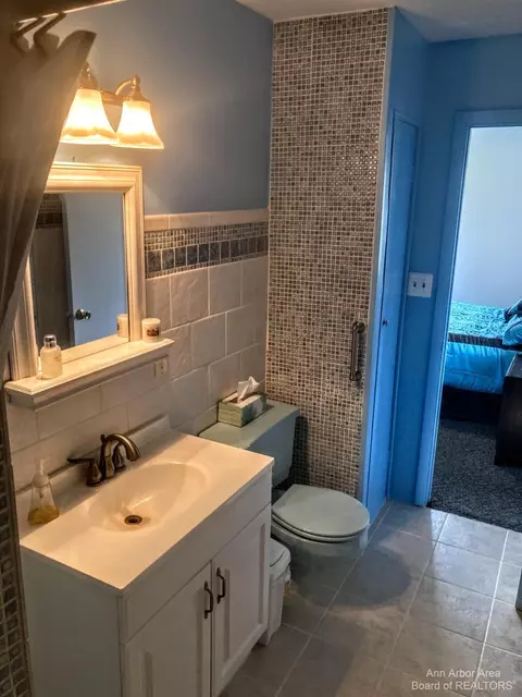 9732 Moon Rd, Saline, MI 48176 photo 23