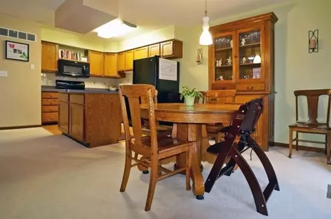 527 Echo Ct, Saline, MI 48176 photo 5