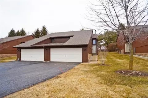 527 Echo Ct, Saline, MI 48176 photo 1