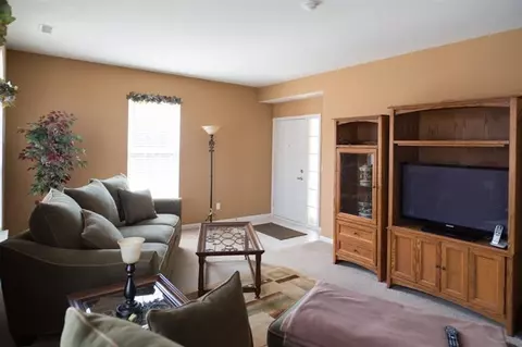2029 Pinecroft Dr, Canton, MI 48188 photo 6
