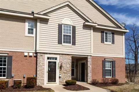 2029 Pinecroft Dr, Canton, MI 48188 photo 1