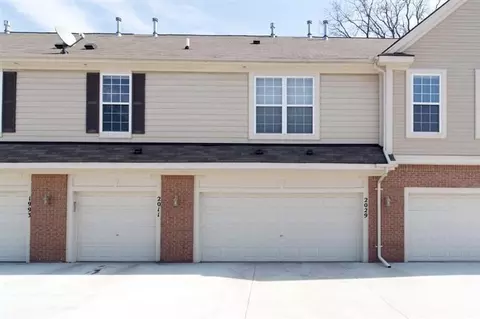 2029 Pinecroft Dr, Canton, MI 48188 photo 3