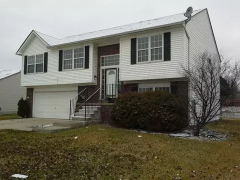 39266 Commons Dr, Romulus, MI 48174 photo 1