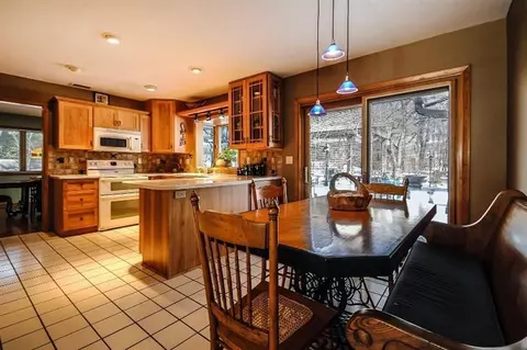 1422 Macgregor Ln, Ann Arbor, MI 48105 photo 19