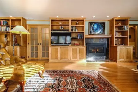 1422 Macgregor Ln, Ann Arbor, MI 48105 photo 33