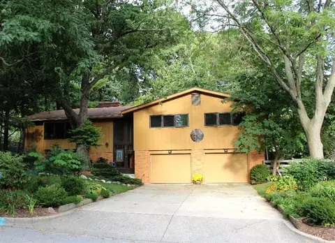 1422 Macgregor Ln, Ann Arbor, MI 48105 photo 5