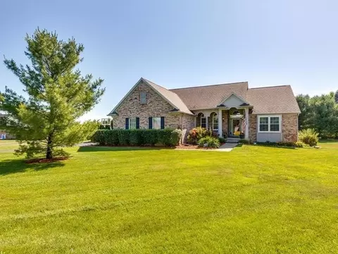 1179 E David Kempf Ct, Saline, MI 48176 photo 1