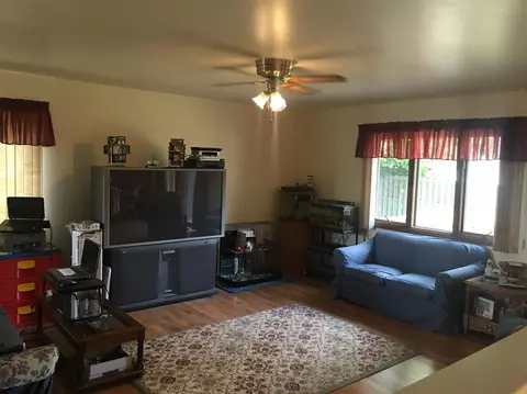 519 Echo Ct, Saline, MI 48176 photo 3