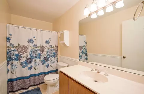 2826 Apache Trl, Wixom, MI 48393 photo 7