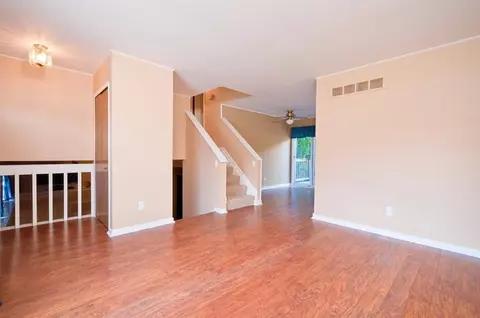 2826 Apache Trl, Wixom, MI 48393 photo 5