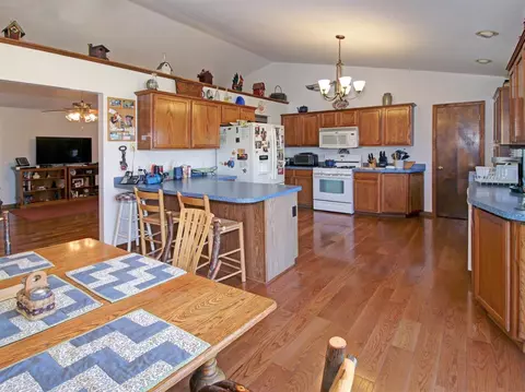 10270 Coonhill Rd, Munith, MI 49259 photo 3