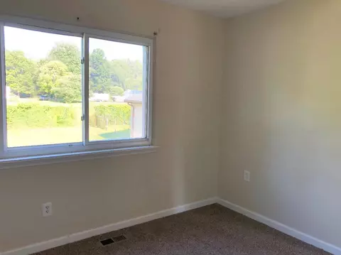 15633 Meadow St, Romulus, MI 48174 photo 10